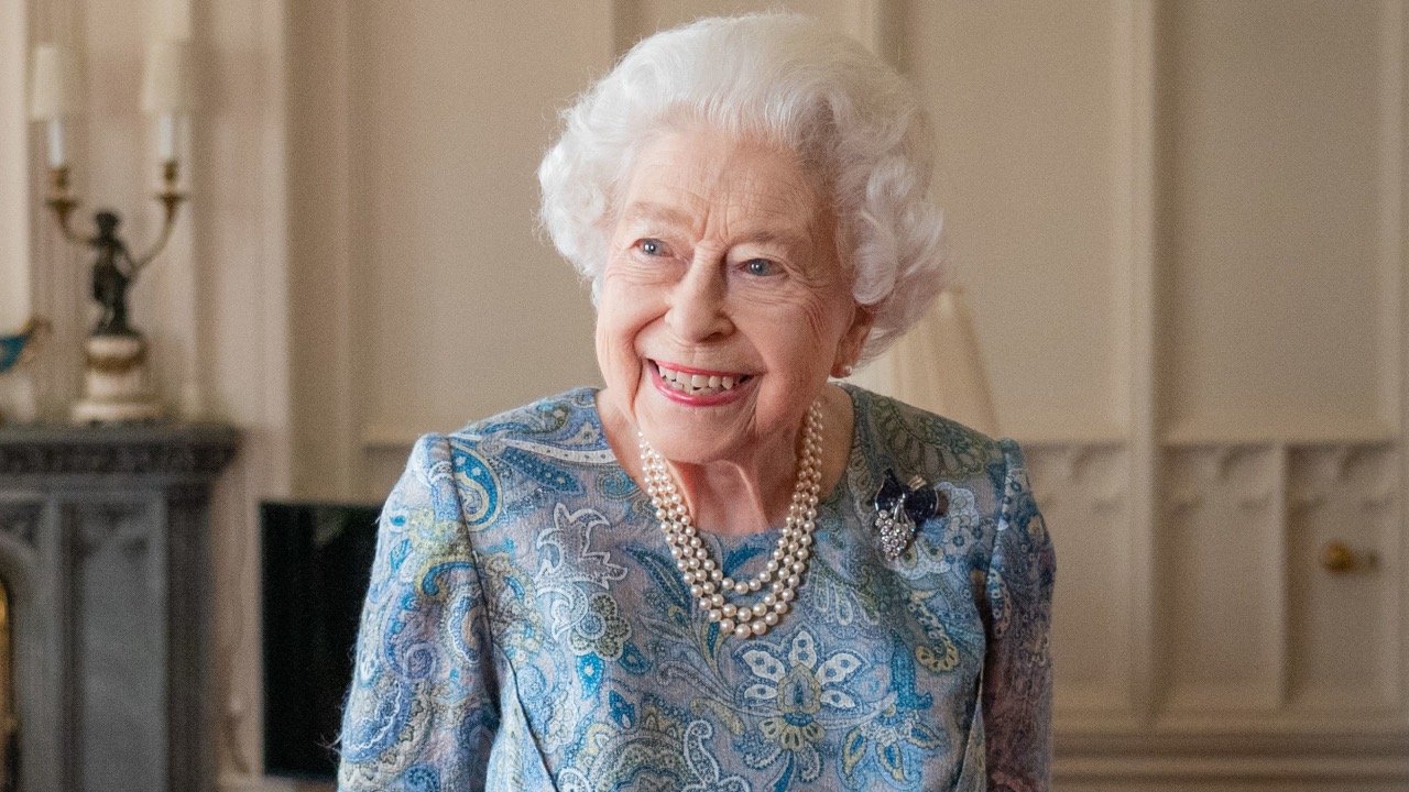 Newly revealed diary entry shows Queen Elizabeth's final moments