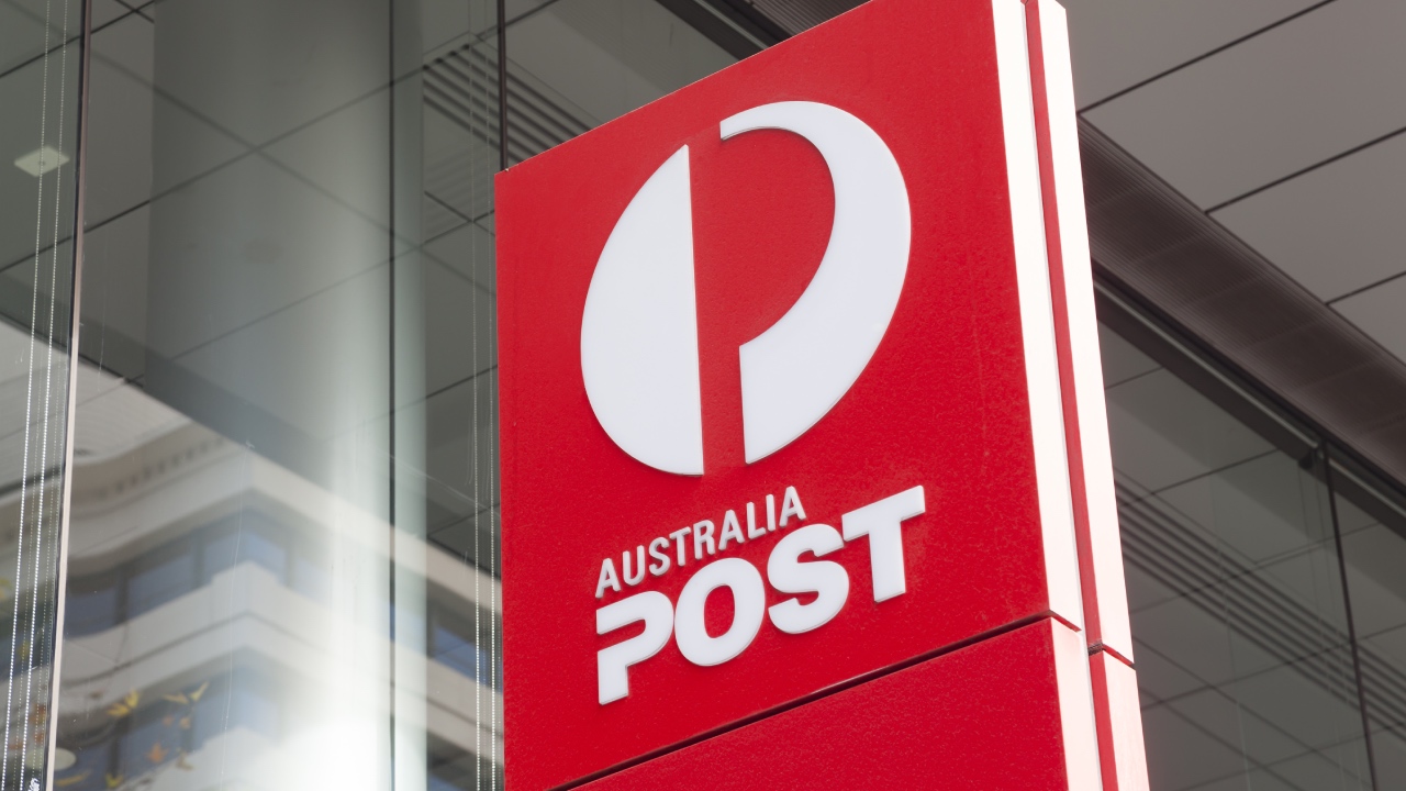 AusPost customer faces extra charge for using cash