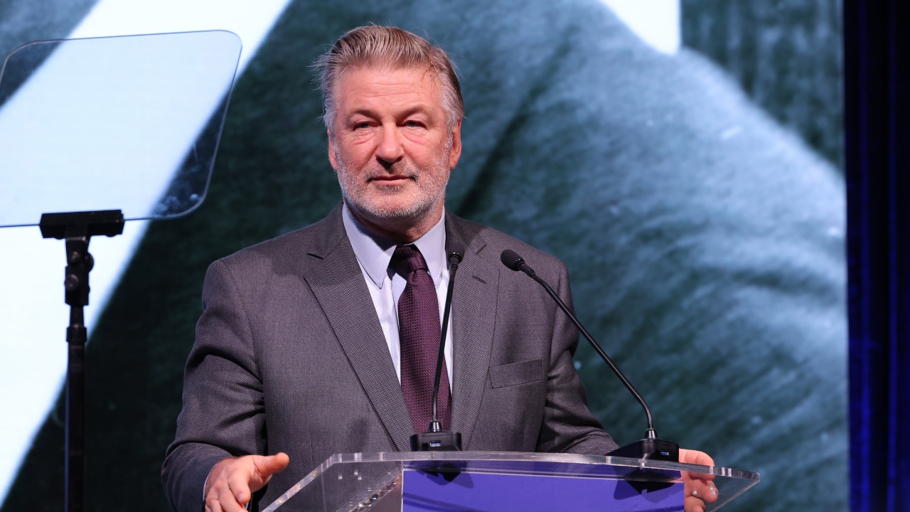 Alec Baldwin facing new charges over fatal Rust shooting 