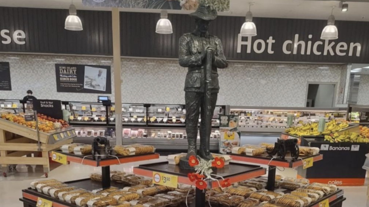 “Makes me proud”: Coles applauded for Anzac Day display