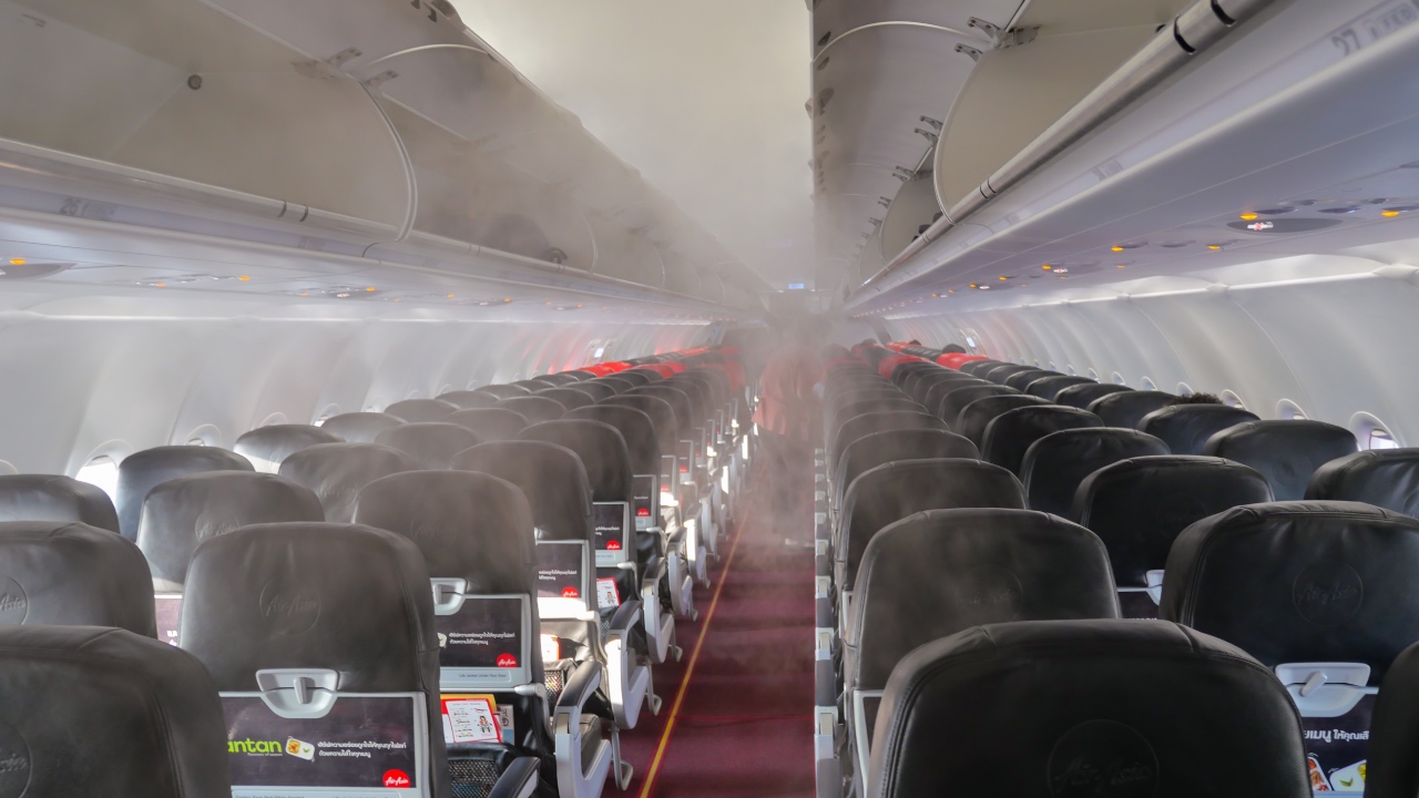 Why you shouldn’t worry if the plane cabin fills with fog