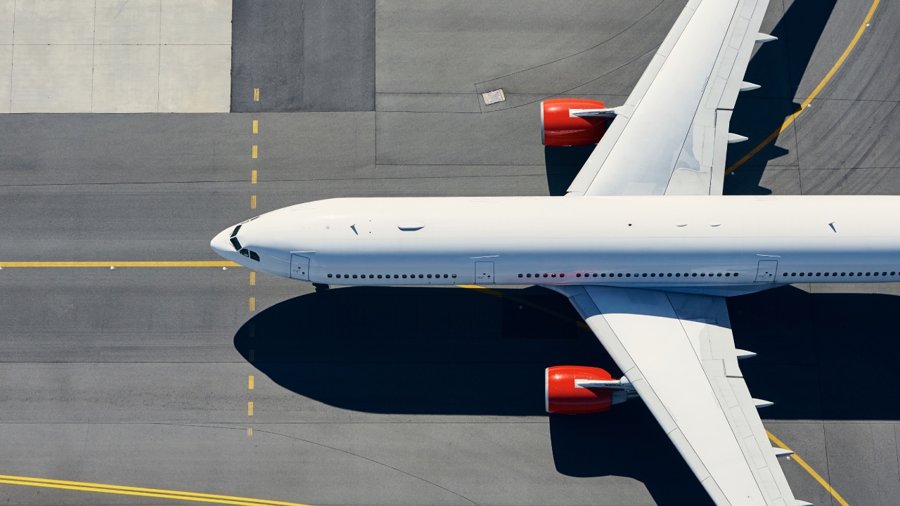 The surprising reason commercial planes are painted white