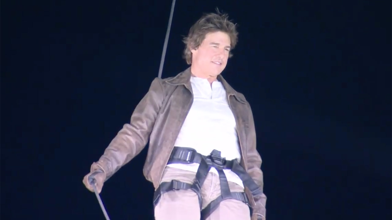 Olympic Closing Ceremony 2024 Tom Cruise Isa Sylvia