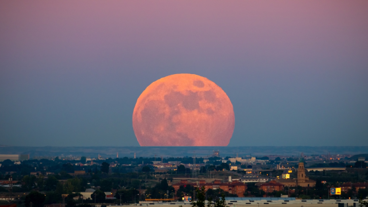 Supermoons are boring – here are 5 things in the sky worth your time