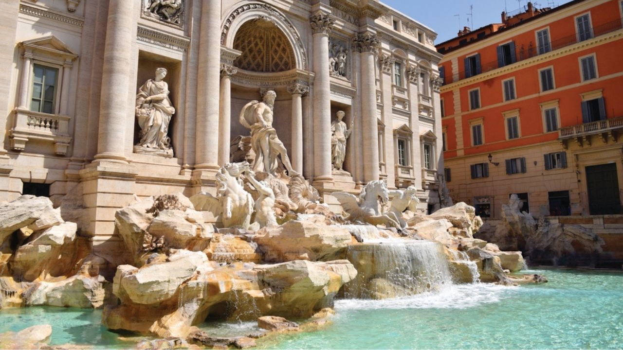 How much money is actually thrown into the Trevi Fountain