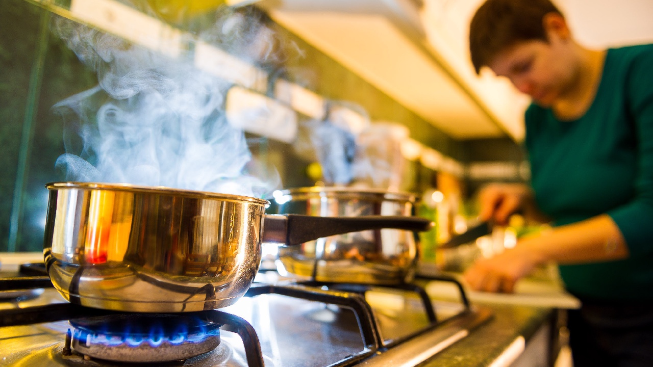 Your gas stove might be making your asthma worse. Here’s what you can do about it