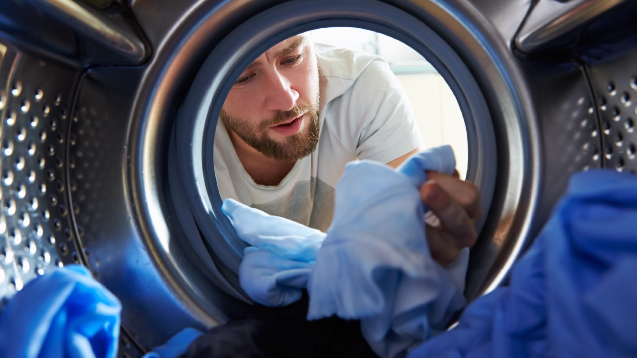 What washing machine settings can I use to make my clothes last longer?