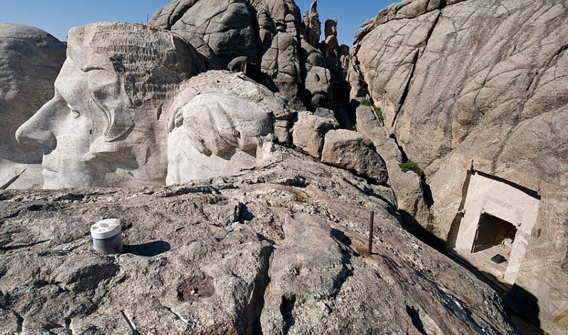 The Secret Room Hidden Behind Mount Rushmore Oversixty