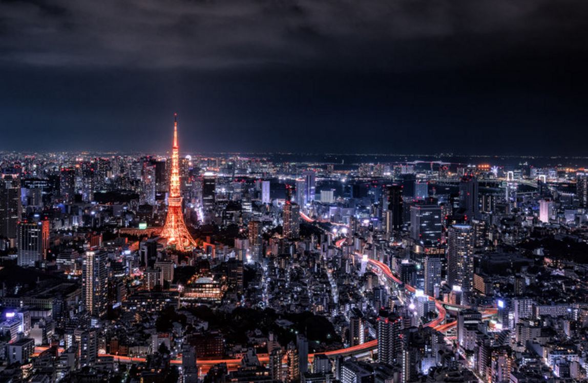 10 City Skylines That Look Spectacular At Night 