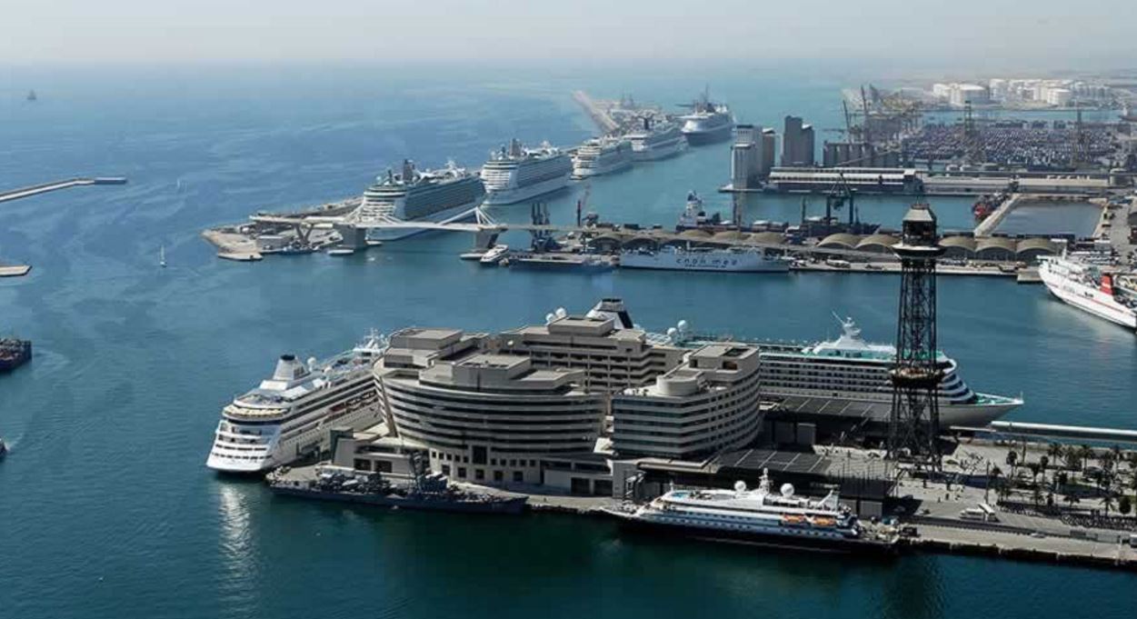 barcelona cruise terminal to world trade center