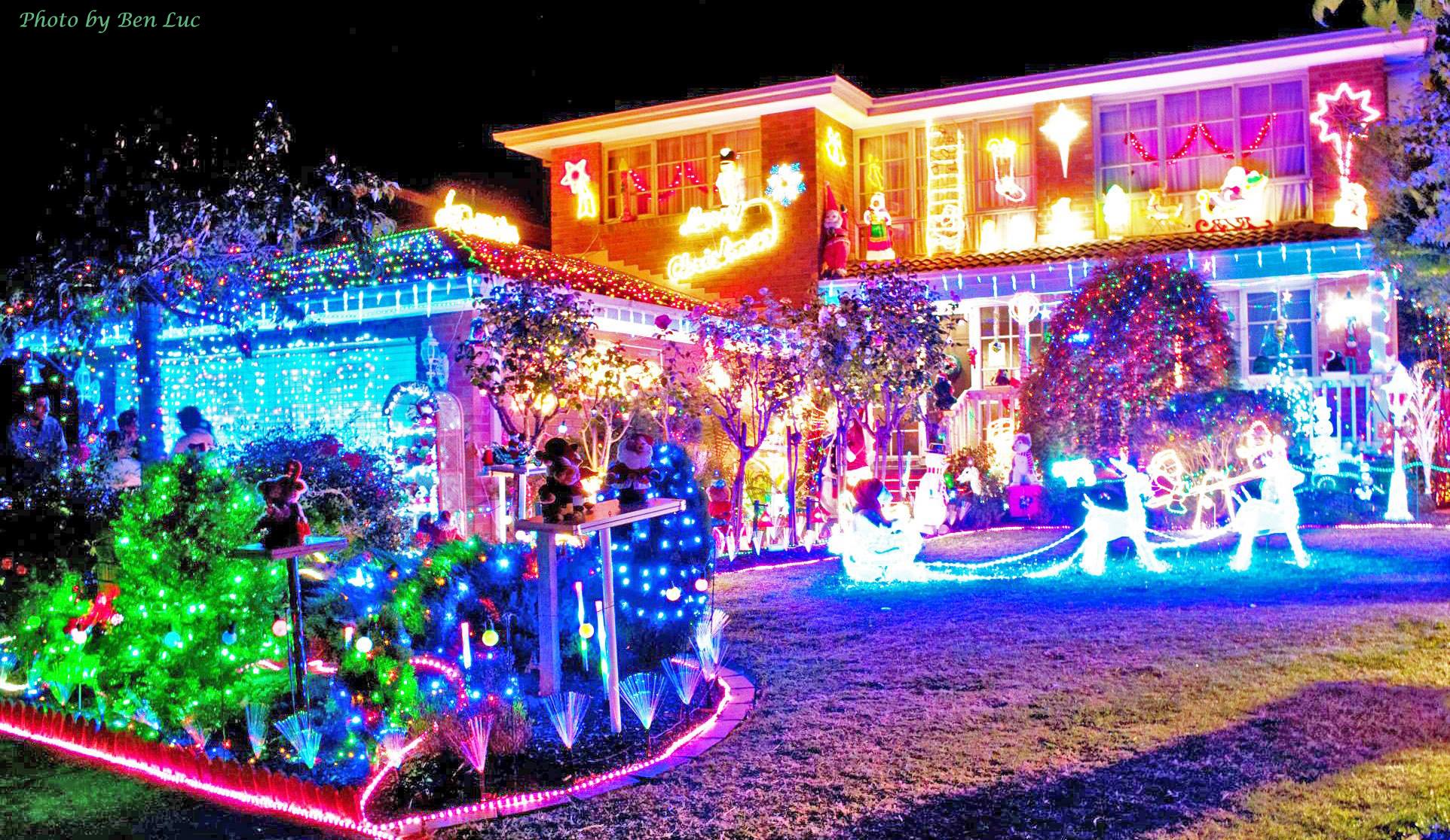 10 of the best Christmas lights inspiration | OverSixty