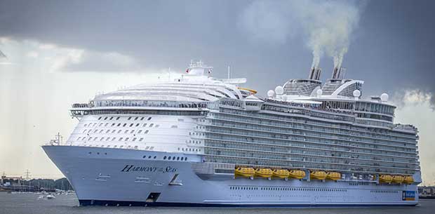 5-biggest-cruise-liners-in-the-world-oversixty