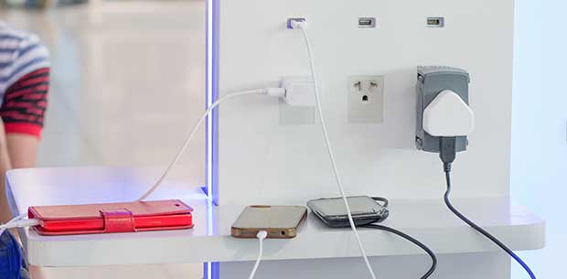 Why you should never charge your phone in a public port