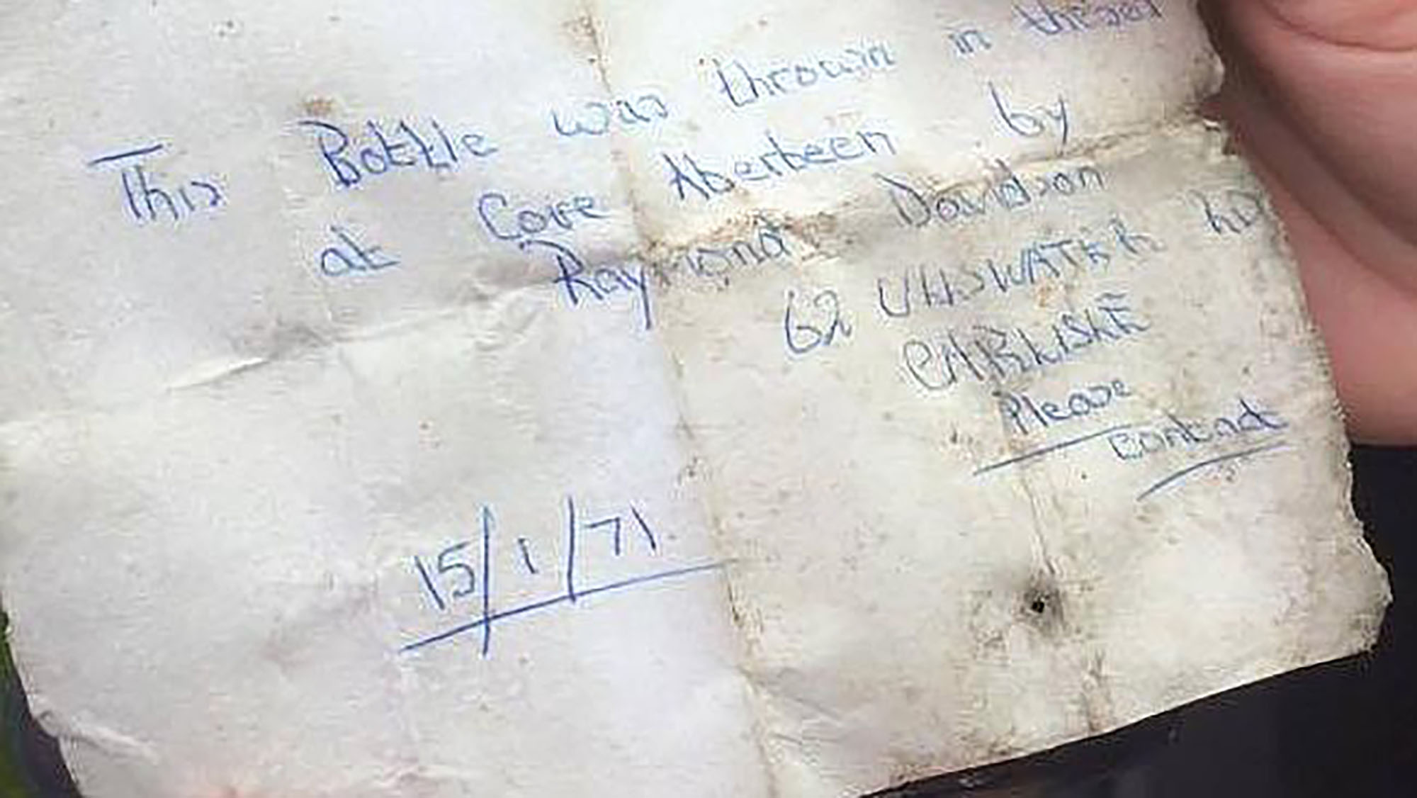 Australian couple finds 44-year-old message in a bottle and track down owner