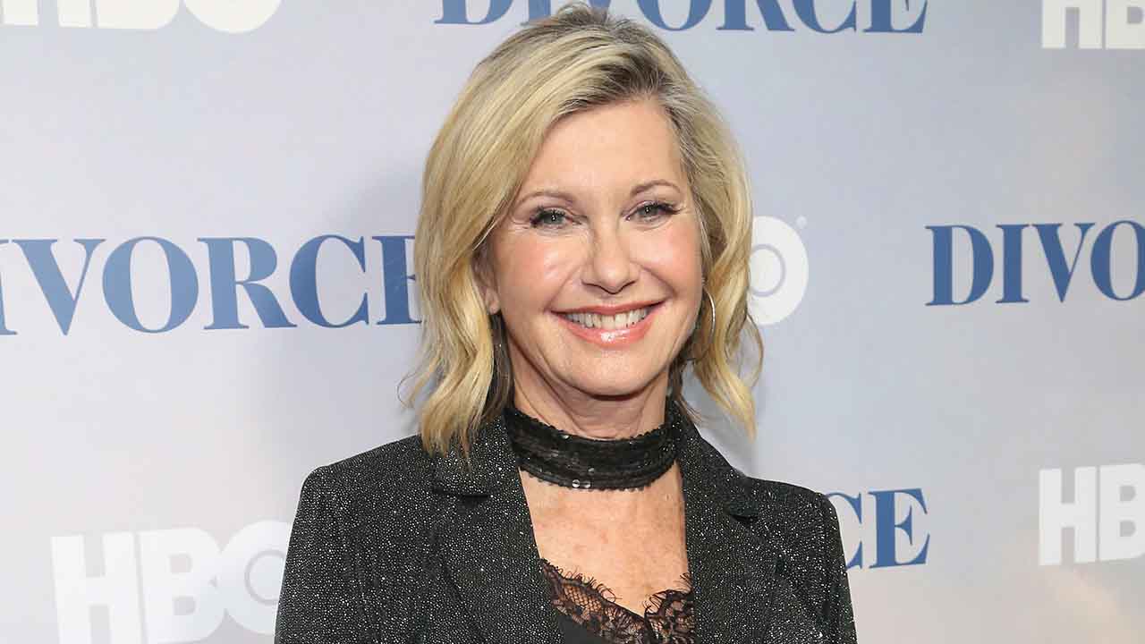 Scam alert: Fans lose thousands of dollars from fake Olivia Newton-John impersonators