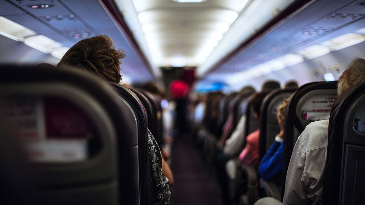 The 8 things not to do on a flight 