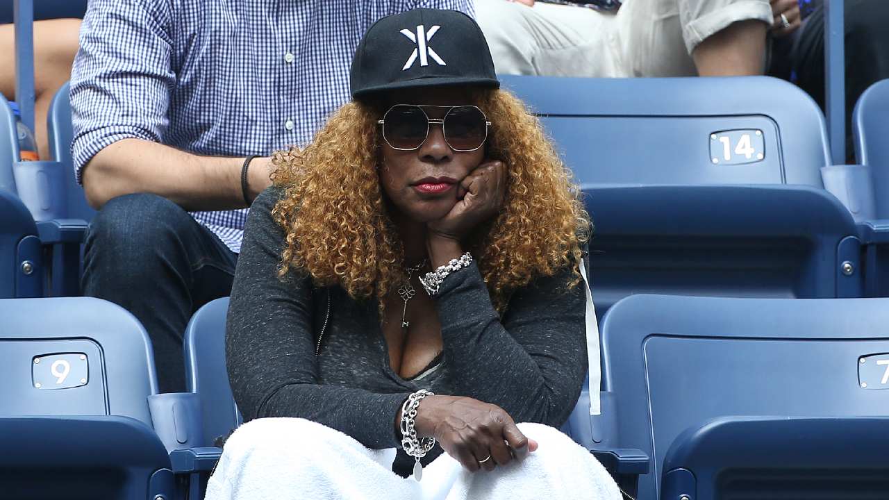 Serena Williams’ mum steals the show after astonishing reaction