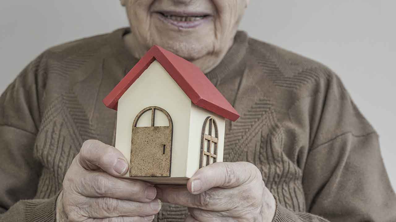 Retirement village or stay living at home?