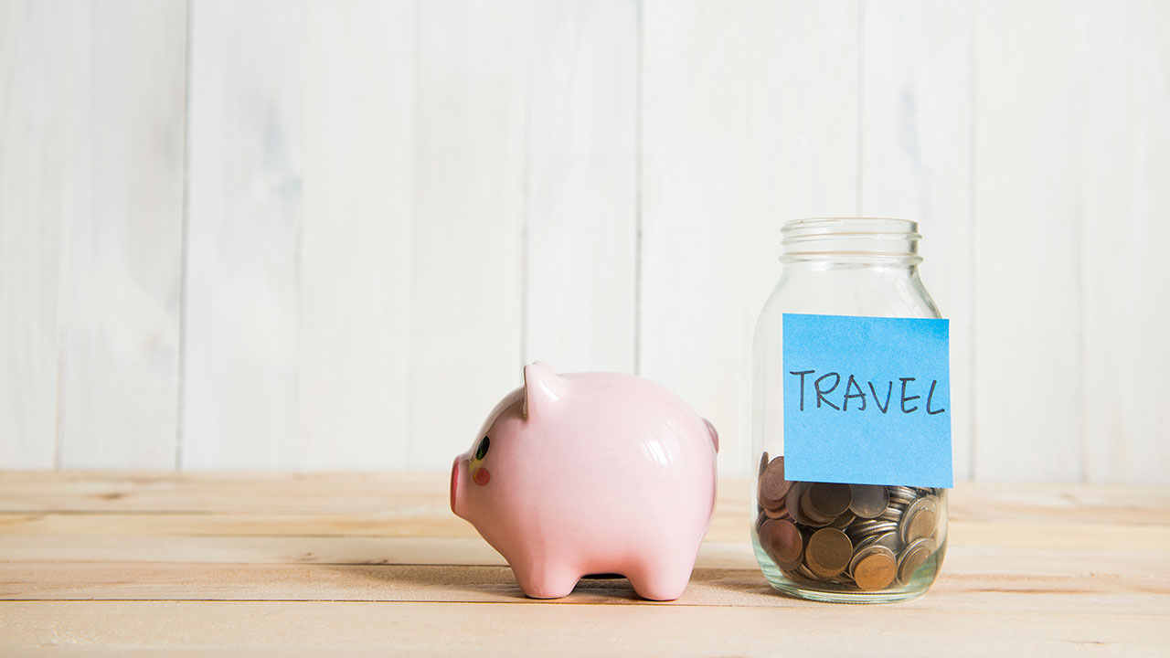Top 4 travel hacks that will save you money 