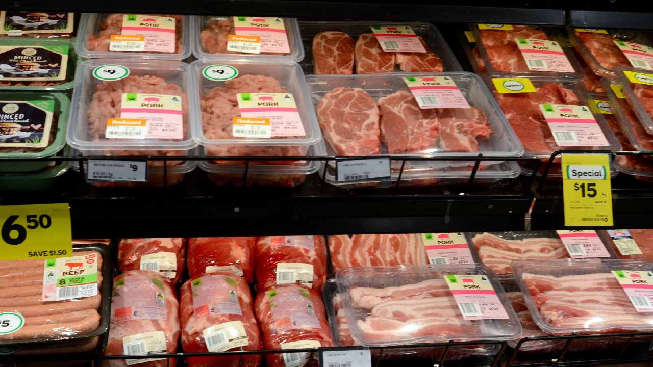 Shoppers beware: The cost of a lamb roast has just skyrocketed | OverSixty
