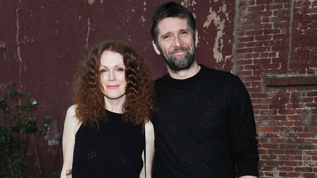Julianne Moore opens up about her 16-year marriage to Bart Freundlich