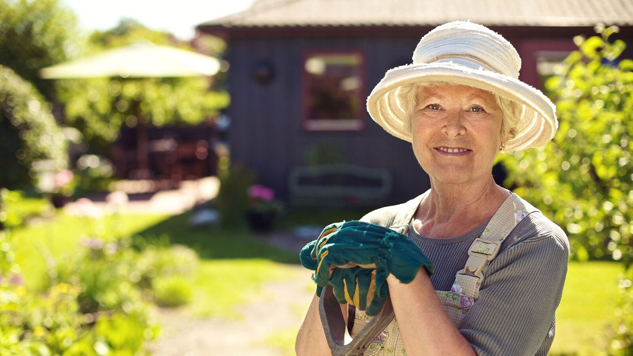 What injuries can you face while gardening and what can you do?
