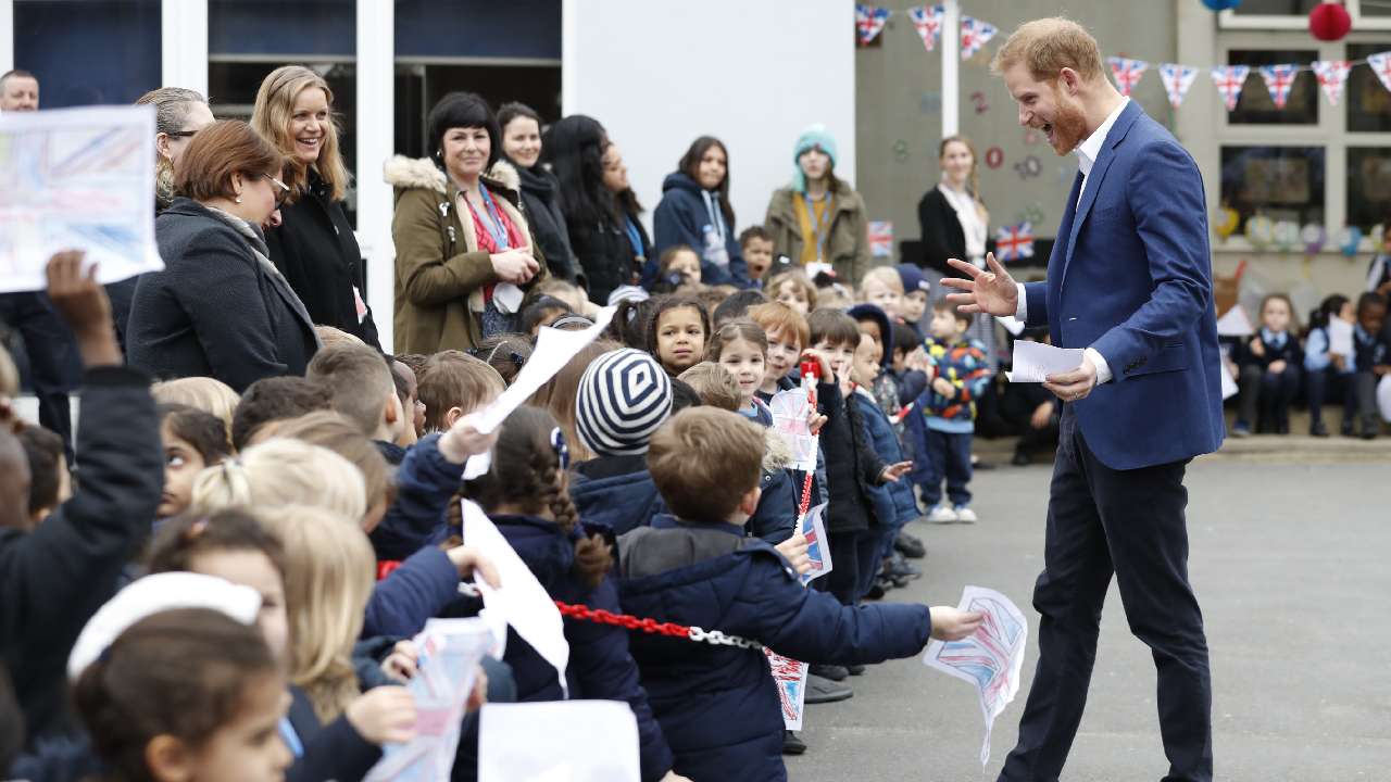 "When is Prince Harry coming?": Harry's sweet moment with boy who doesn't believe he's a royal