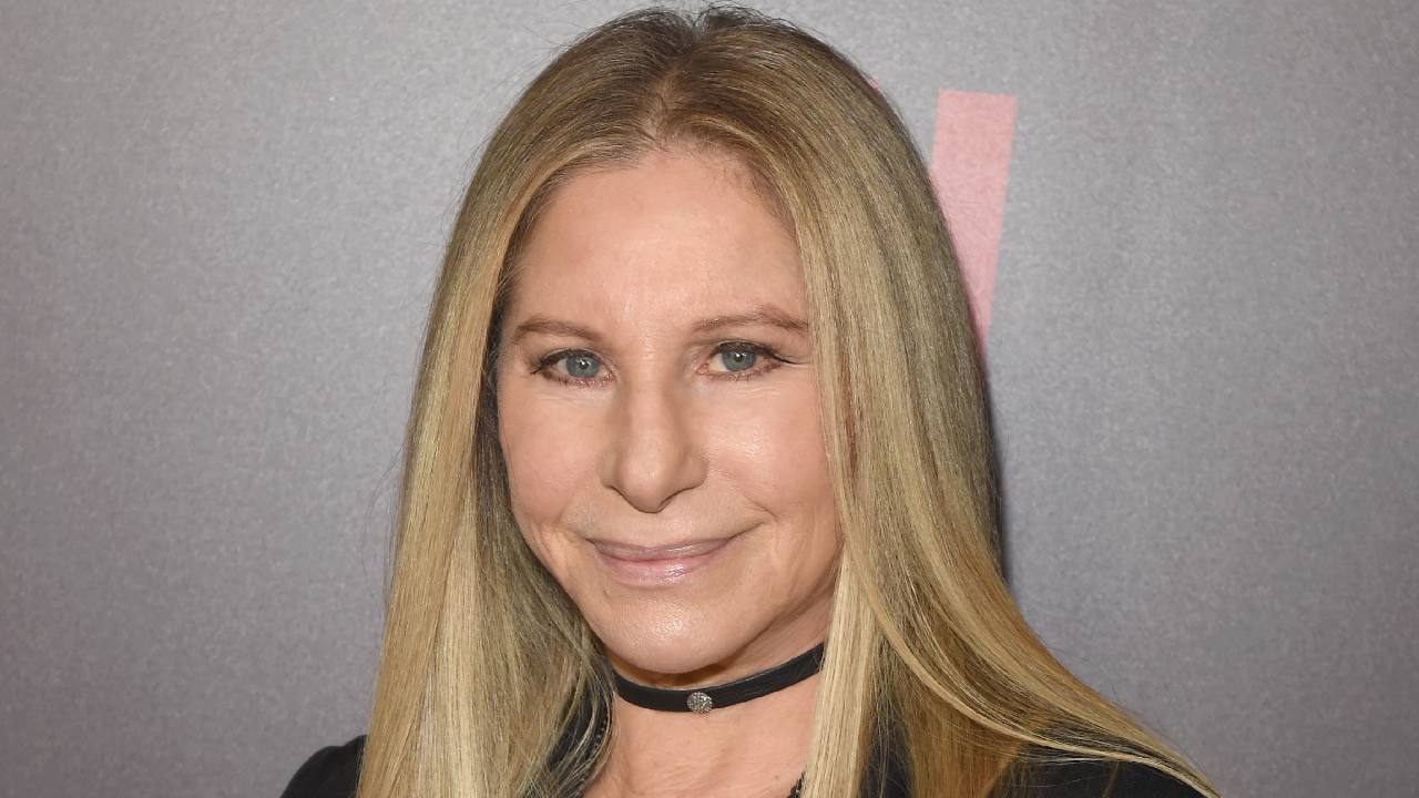 Barbra Streisand backlash: Issues apology over controversial Michael Jackson comments 