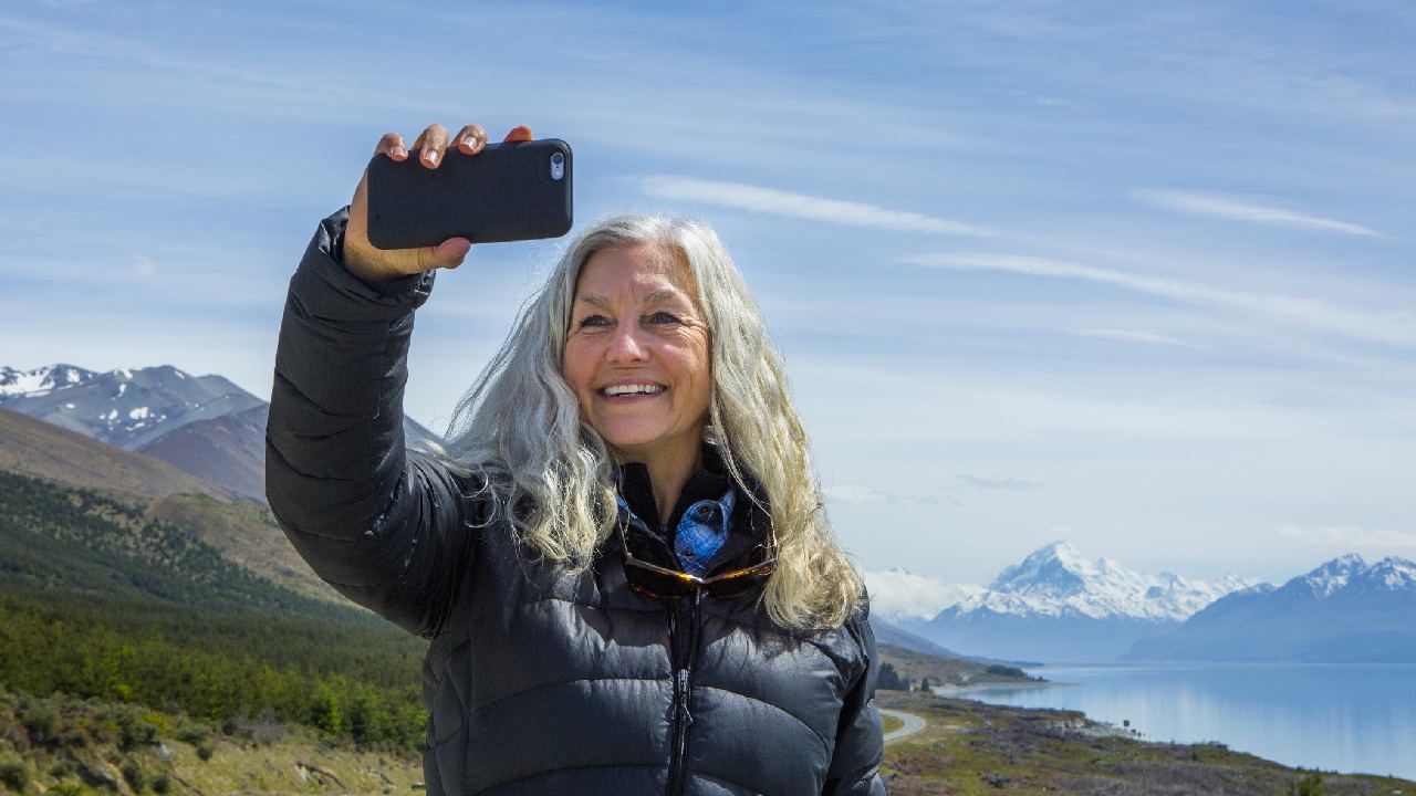 The hidden costs of selfie tourism