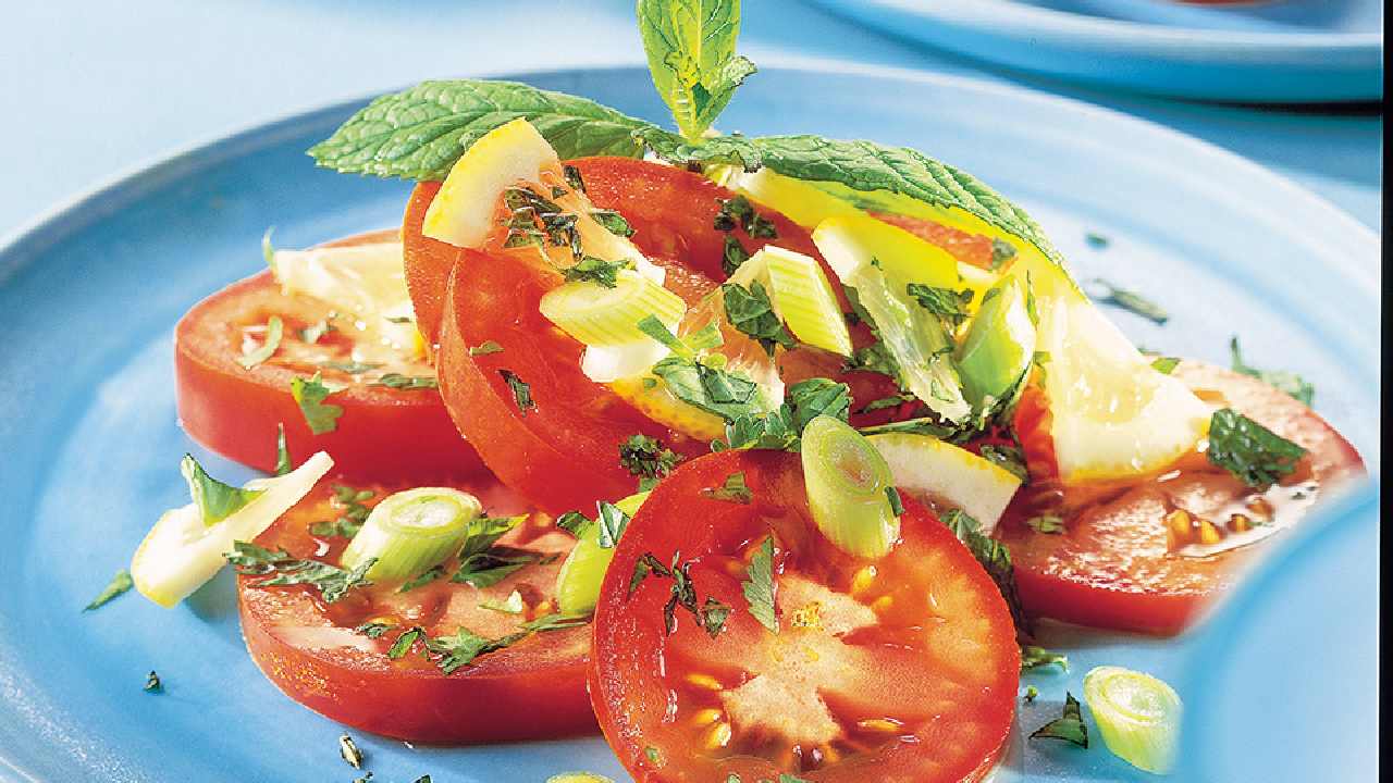 Zesty tomato salad