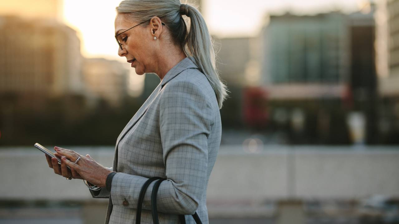 Heads up! City bans pedestrians from texting while crossing the street