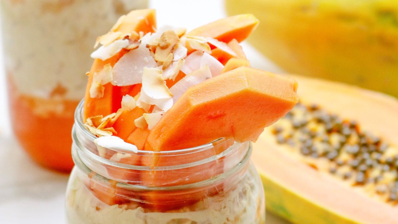 Overnight papaya coconut oats