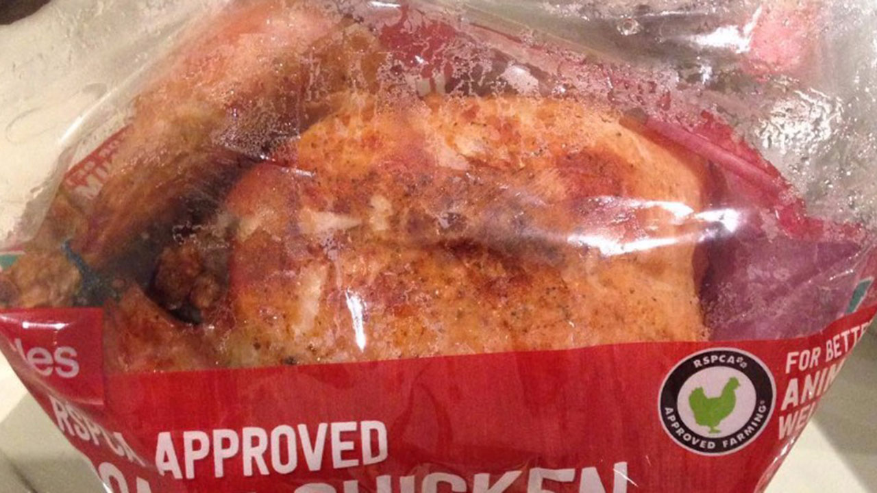 Good news! Coles has just set the record straight on its hot roast chicken policy