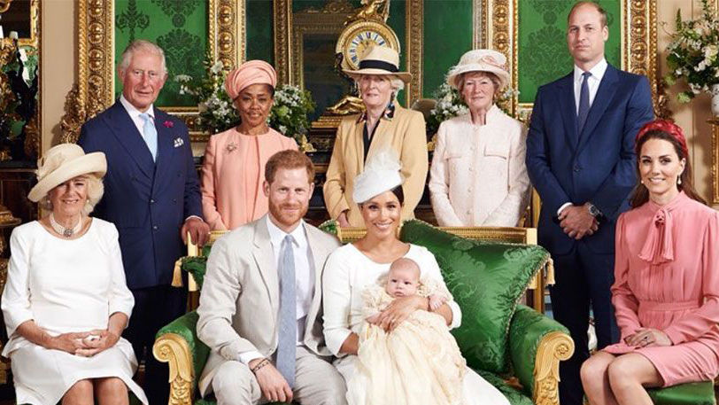 Kate looks uncomfortable: Body language expert's verdict on Archie’s christening photo