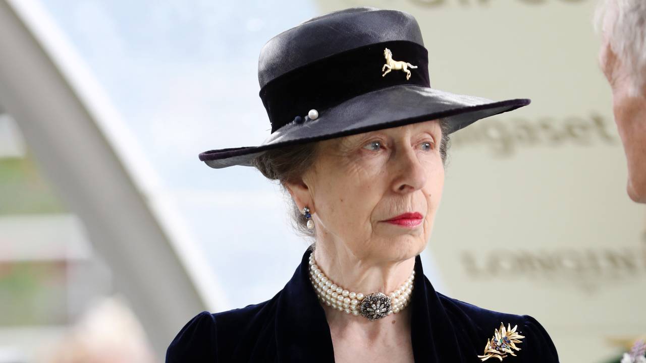 Royal heartbreak: Princess Anne mourns death of loved one