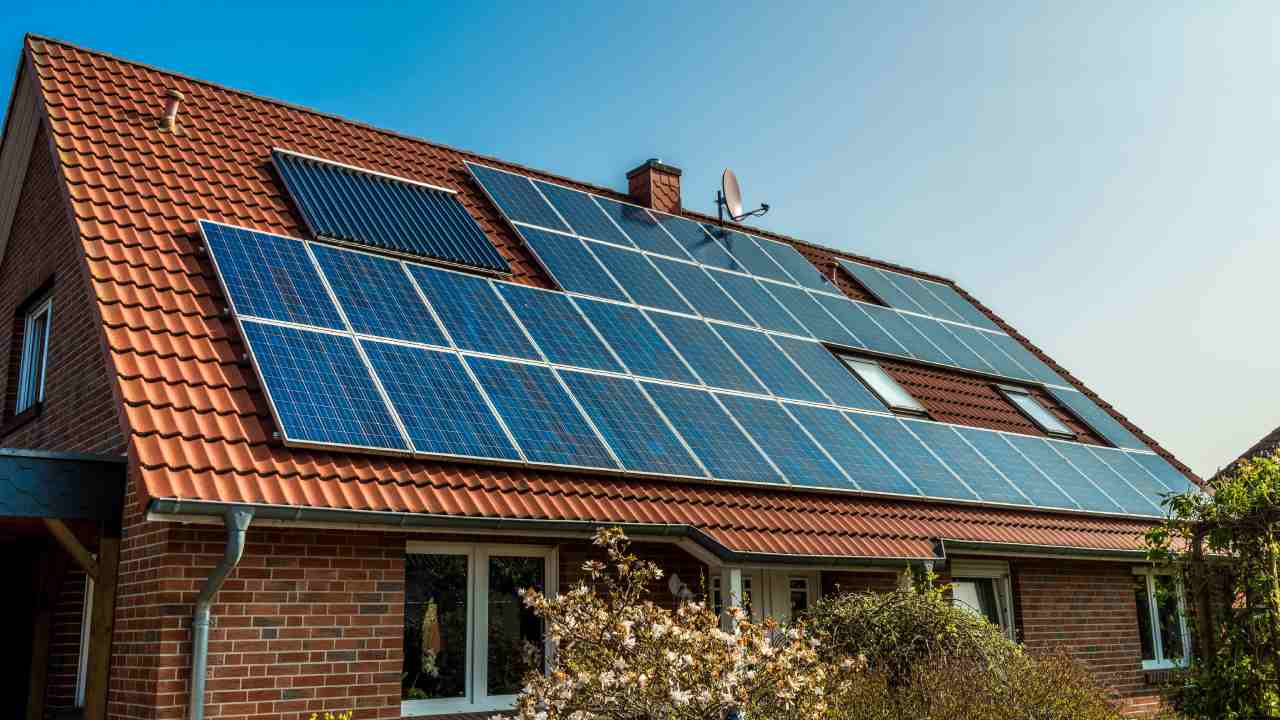 How solar panels can help you cut the cost on your electricity bill