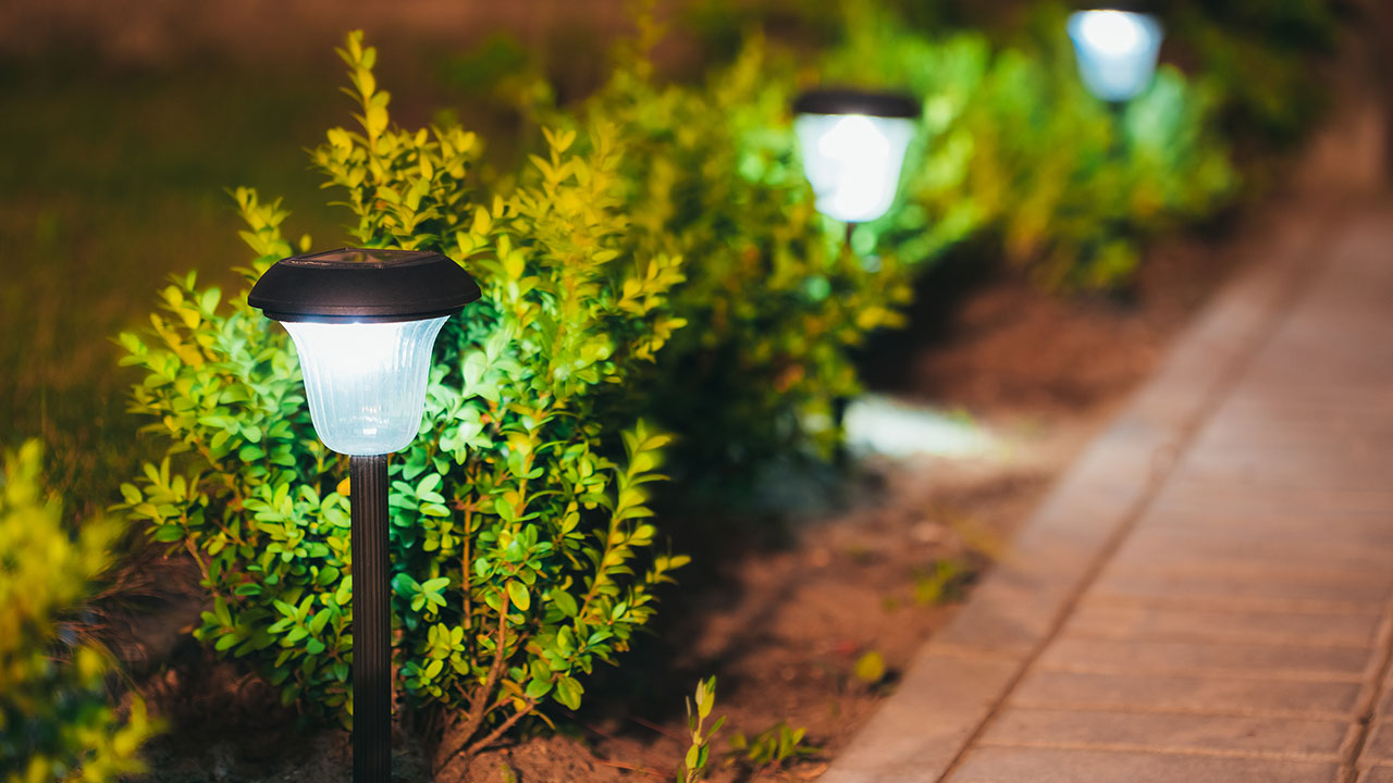 How to install solar lights