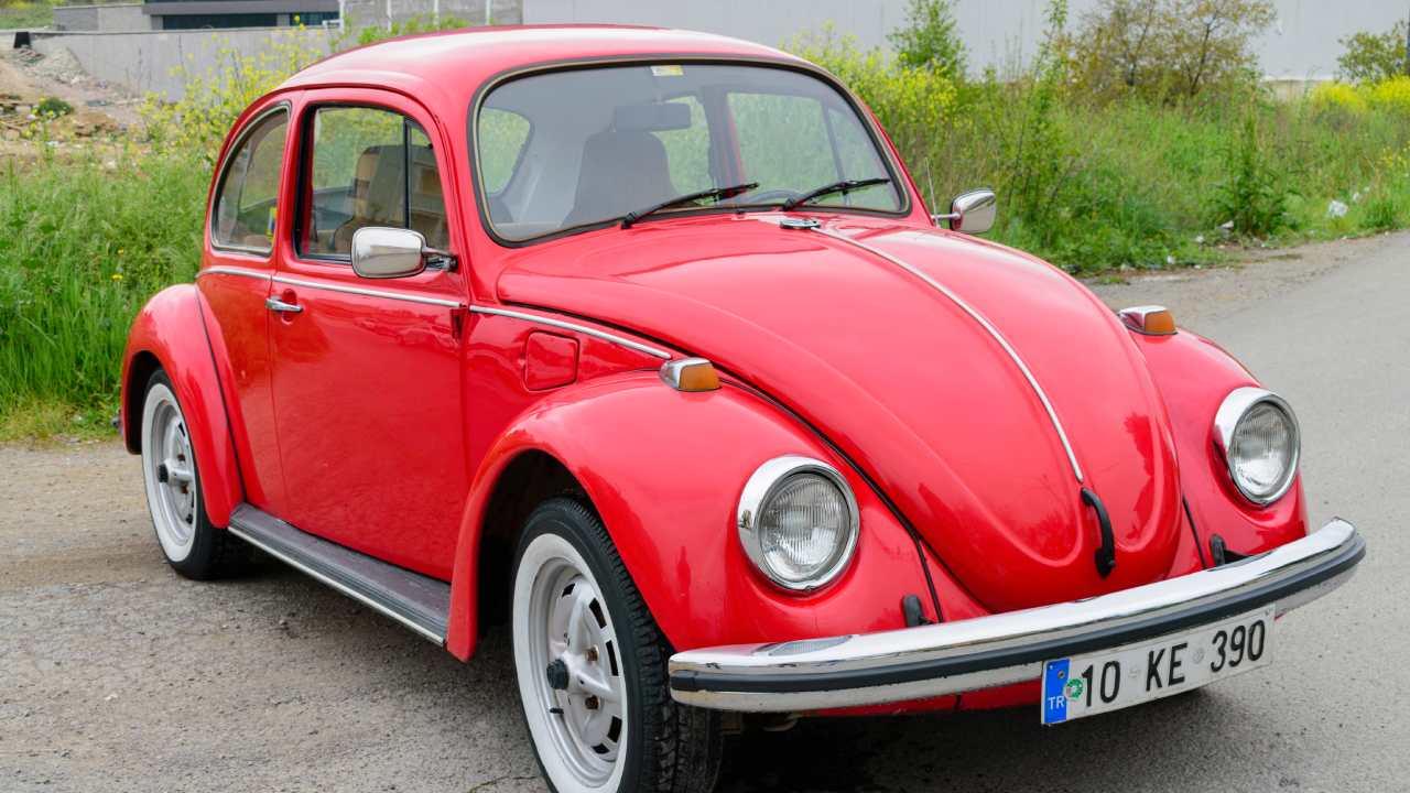 Volkswagen halt production of the last version of Beetle model