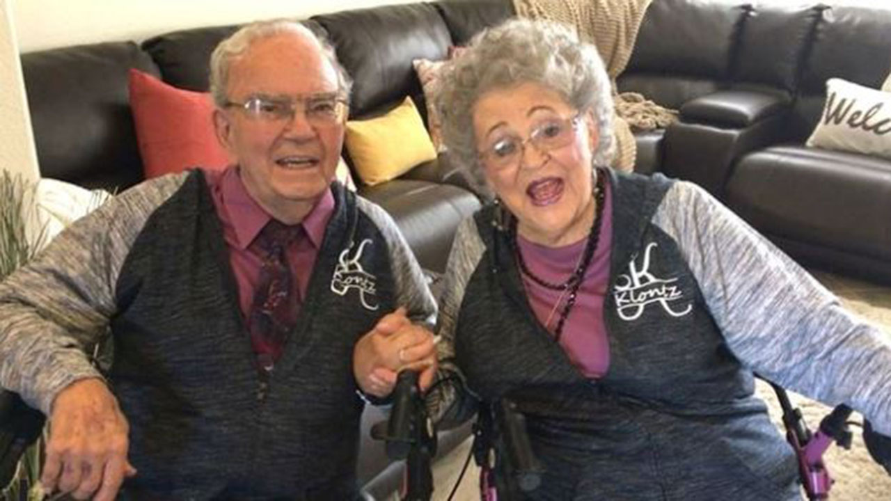 Secret to happy marriage? Couple has worn matching outfits for 70 years