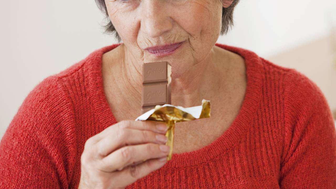 Eating chocolate won't cure depression