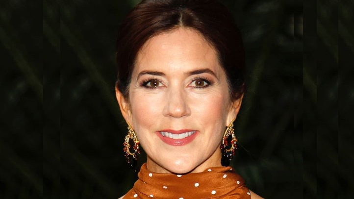 Spotted! Princess Mary steps out in stunning polka dot gown