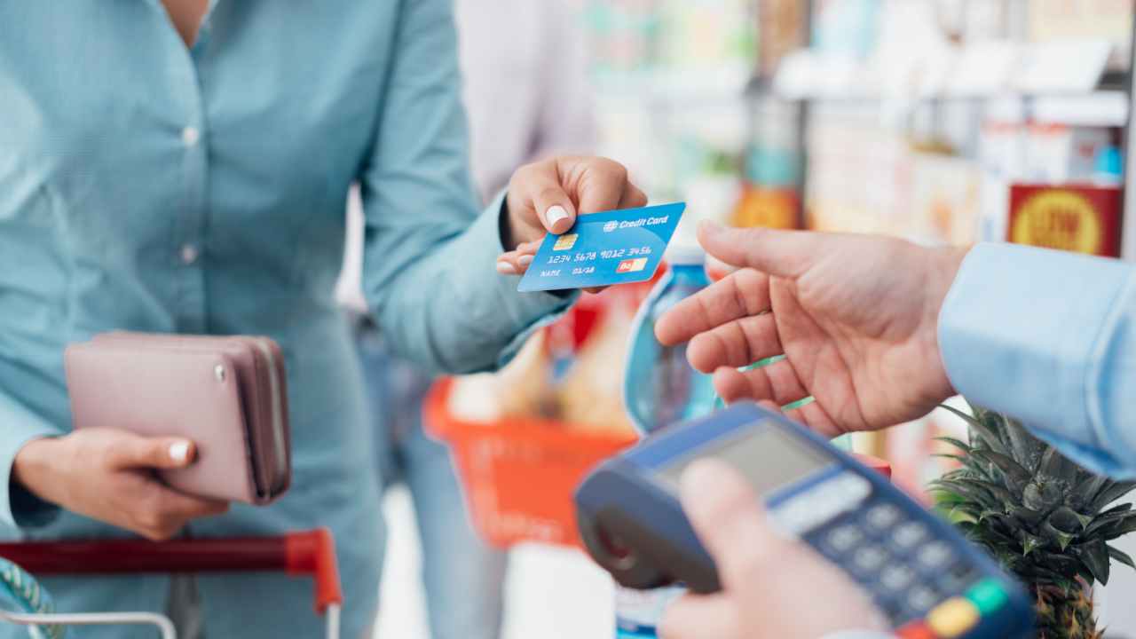 5 times to never use your credit card for payment