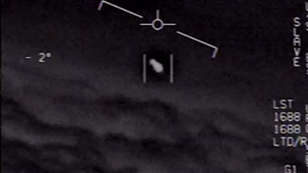 "US Navy has officially acknowledged that UFOs are real": Leaked footage goes viral