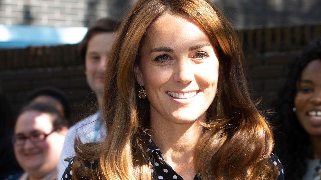 Duchess Kate is pretty in polka dots on visit to children’s centre