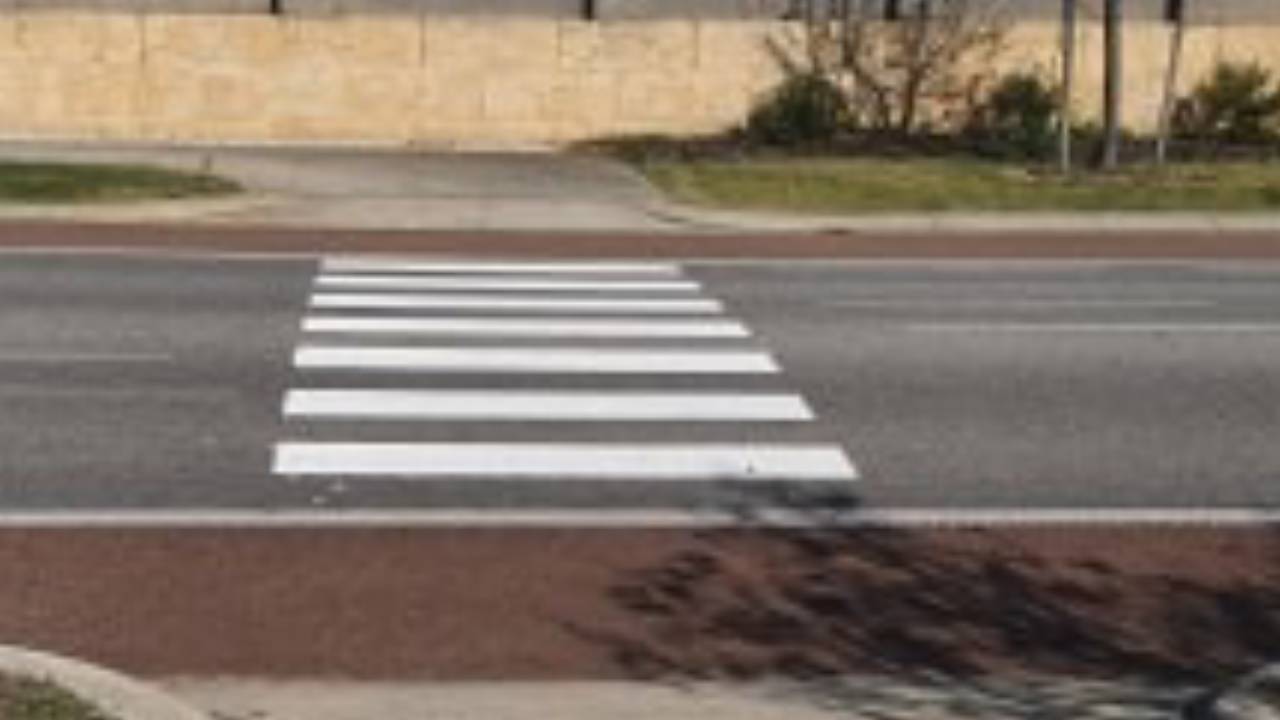 Are you able to see what’s wrong with this crossing?