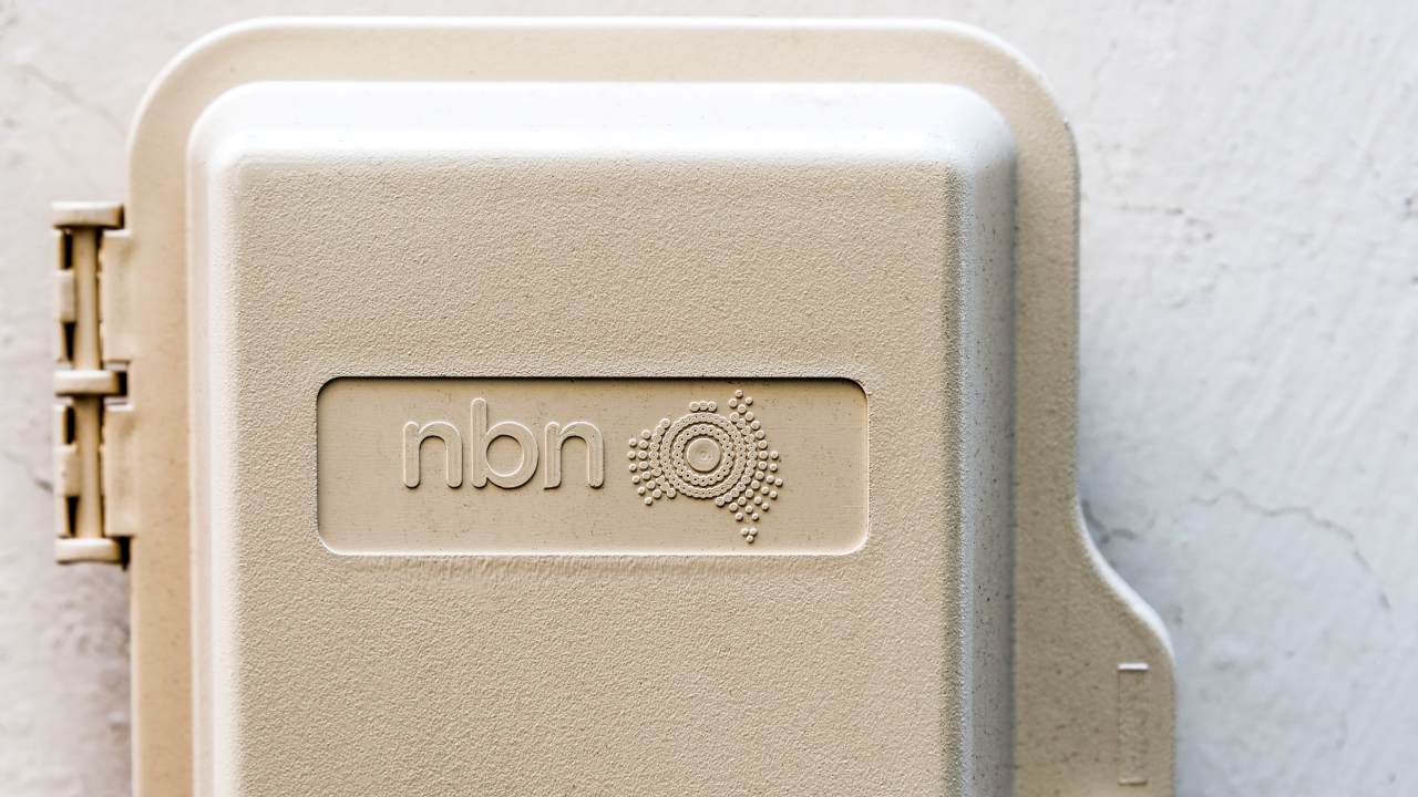 NBN tries to lure new customers with lower prices and faster speed