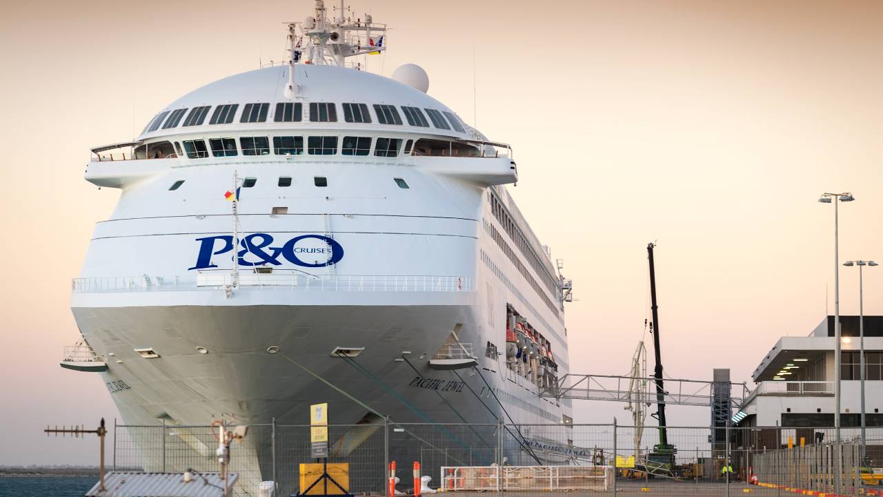 p and o cruise ship incident