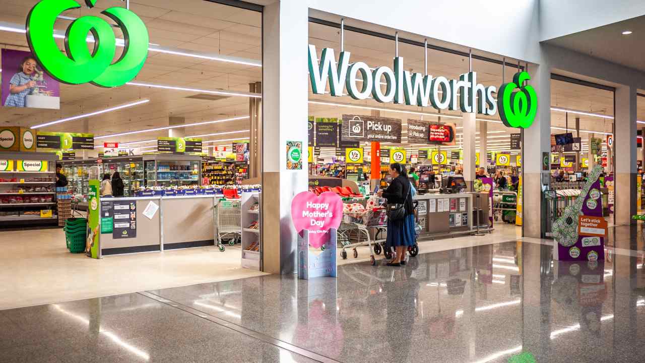 “That’s just disgusting”: Frustration over Woolworths issue spotted in store