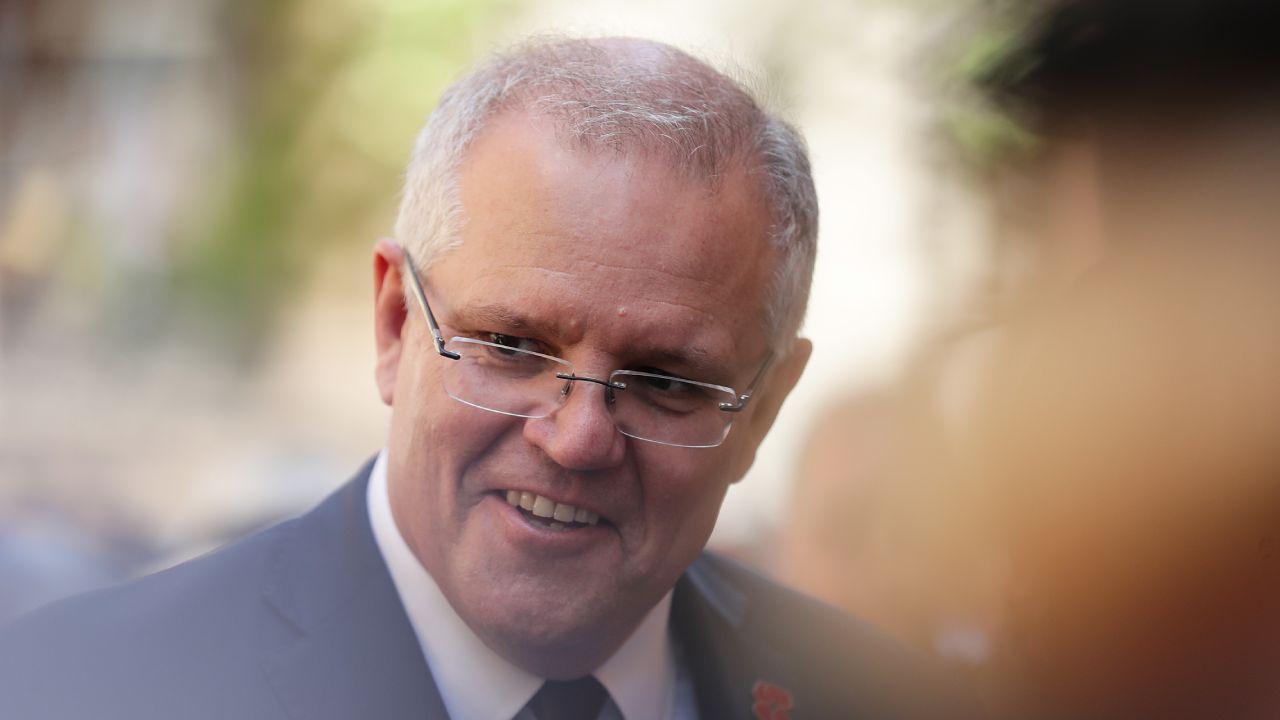 Scott Morrison urges calm amid bushfires debate