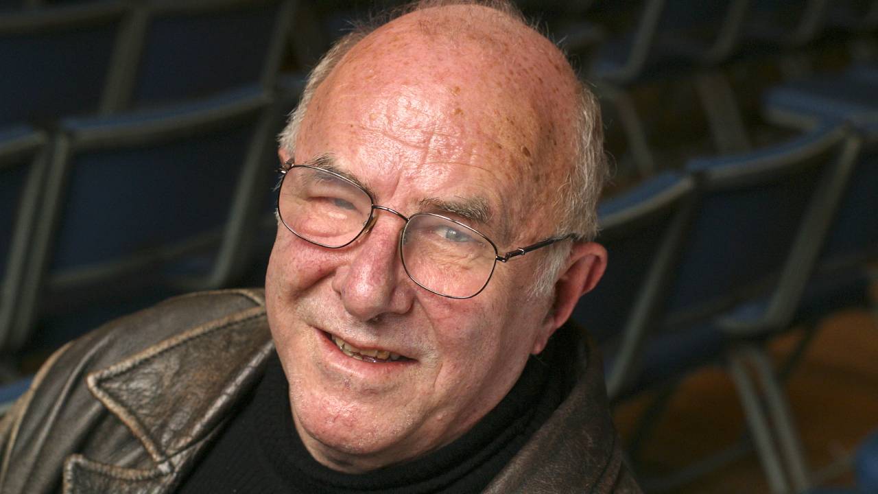 Australian writer Clive James dies aged 80